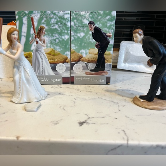 Weddingstar porcelain bride and groom cake topper - Picture 4 of 13